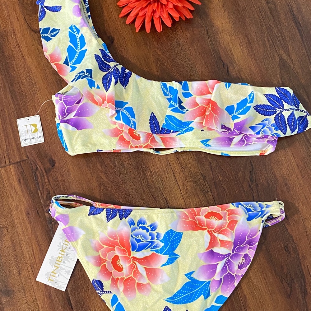 Bikini top and bottom